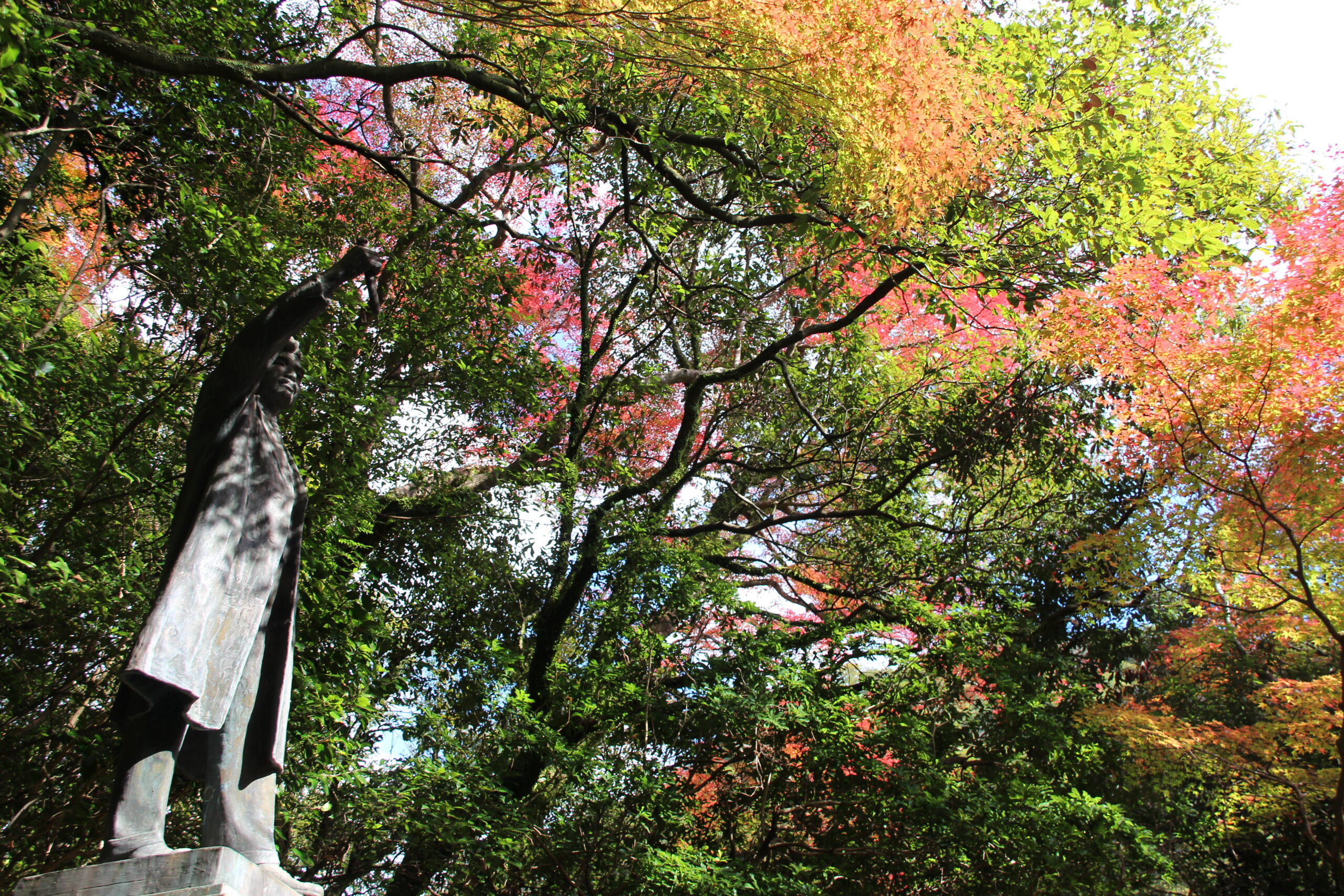 野口英世像