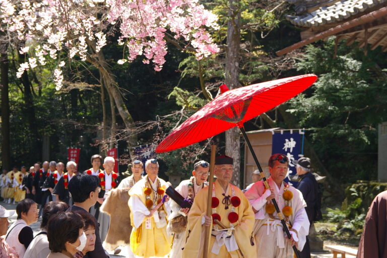 箕面山瀧安寺　山伏大行列