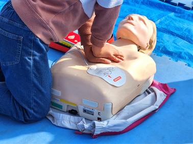 【大阪青山大学公開講座】〜いざという時に備えて〜 やさしく学ぶ AED と心臓マッサージ体験講座